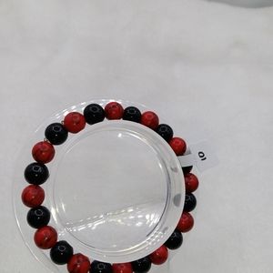 Handmade elastic beaded bracelet